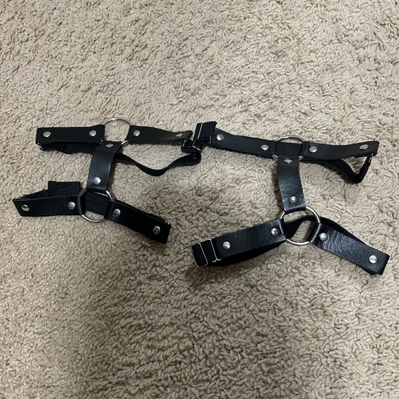 Leather Garters - Picture 2 of 2